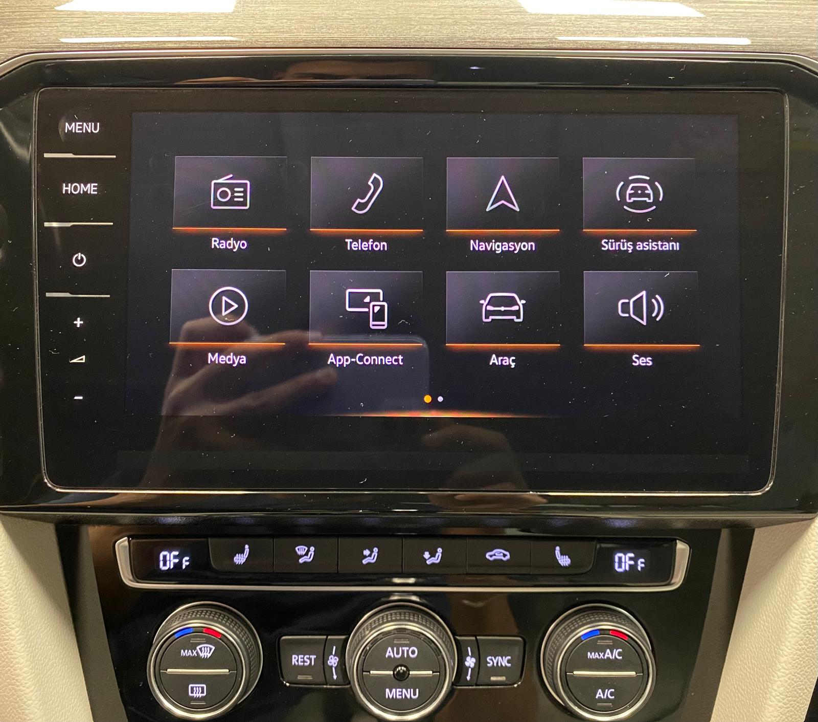 VOLKSWAGEN PASSAT 22